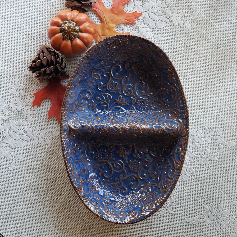 Beautiful divided serving bowl